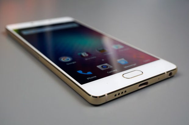Мобильный телефон BLU Pure XR