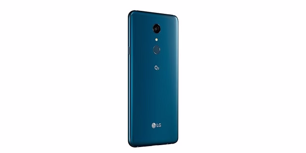 Смартфон LG Q9 4GB/64GB