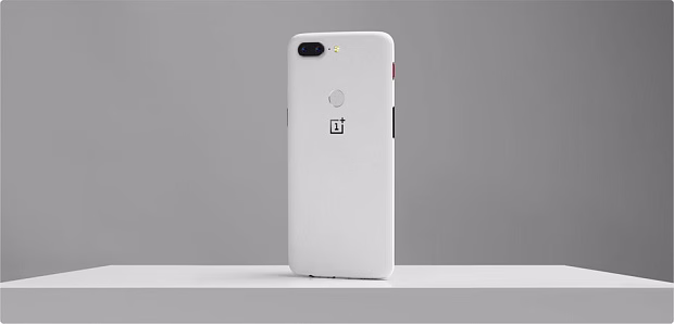 Мобильный телефон OnePlus 5T