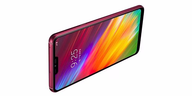 Смартфон LG Q9 4GB/64GB