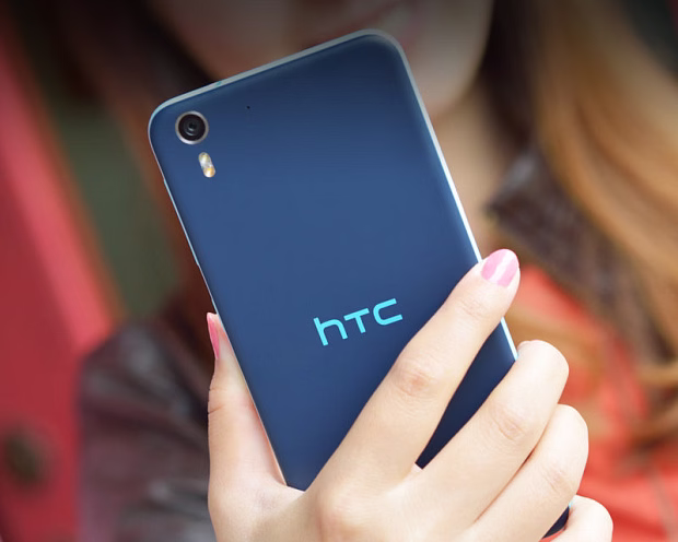 Смартфон HTC Desire Eye 2GB/32GB