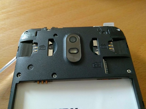 Смартфон Hafury UMax 2GB/16GB