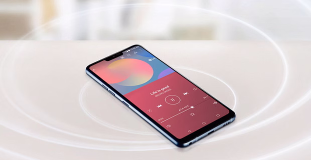 Мобильный телефон LG Q9 One