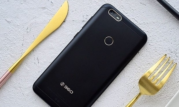 Смартфон 360 N6 Lite 4GB/32GB
