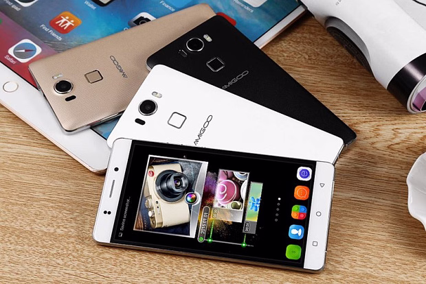 Смартфон Amigoo H3000 512MB/4GB